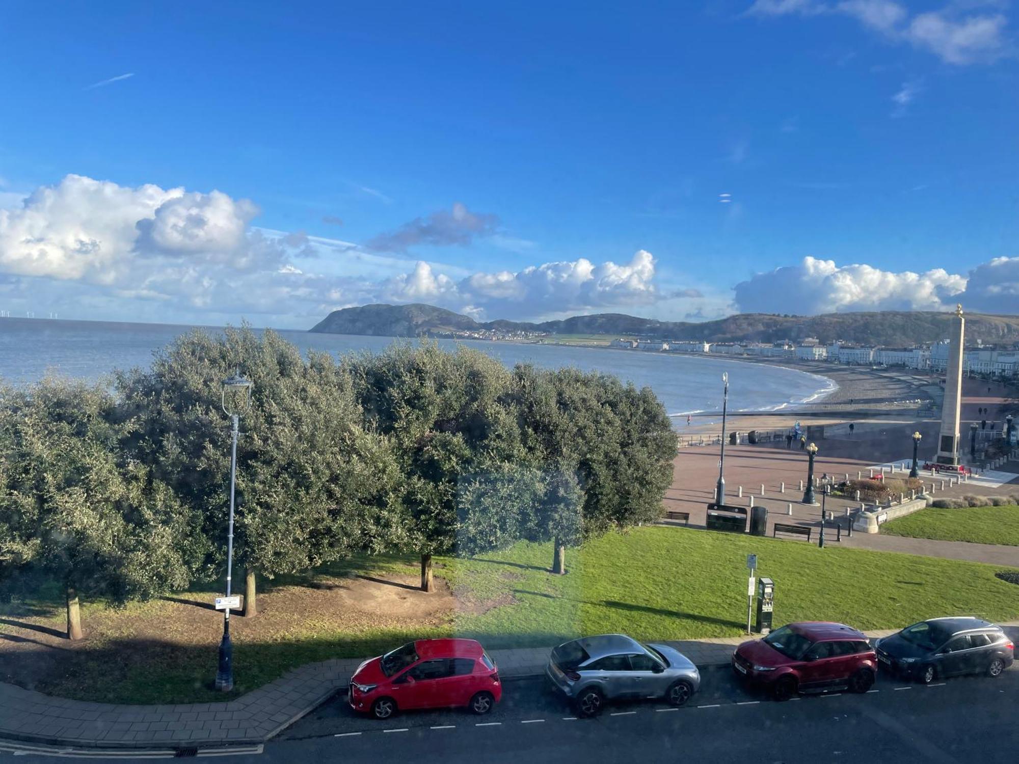 The Wildings Hotel & Tudno'S Restaurant Llandudno Exterior foto