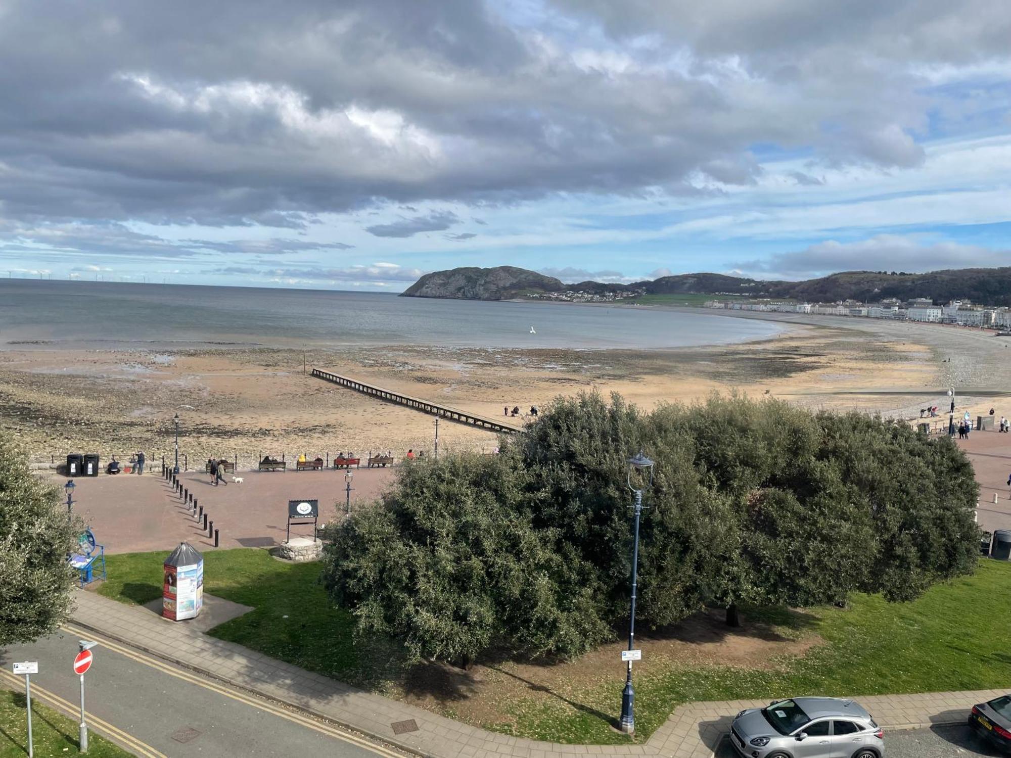 The Wildings Hotel & Tudno'S Restaurant Llandudno Exterior foto